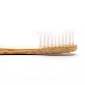 HumbleBrush Soft biała - ekologiczna szczoteczka do zębów z miękkim włosiem w białym kolorze